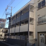 ノイヴェル柏里（木造３階建共同住宅14戸）　H26.9.30竣工