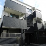 ノイヴェル杭瀬（木造3階建共同住宅12戸）　H28.09.30竣工