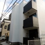 東大阪市上小阪（木造3階建共同住宅9戸）H30.1.30竣工