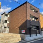 京都市伏見区　(木造3階建共同住宅9戸)　R3.11.30竣工