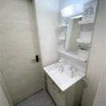 東住吉区駒川　(木造3階建共同住宅3戸)　R4.4.26竣工