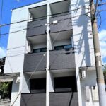 堺区少林寺町西　(木造3階建共同住宅9戸)　R4.9.28竣工