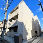 東大阪市下小阪　(木造3階建共同住宅12戸)　R5.1.31竣工