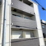 東大阪市柏田西　(木造3階建共同住宅9戸)　R5.2.28竣工