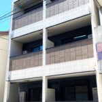 城東区鴫野東　(木造3階建共同住宅12戸)　R5.8.7竣工