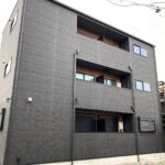 泉佐野市元町　(木造3階建共同住宅12戸)　R5.10.31竣工